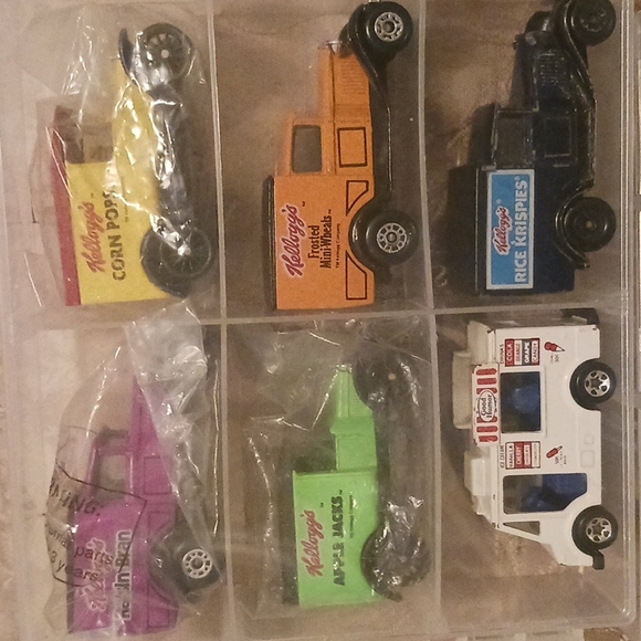 Hotwheels - Picture 1 of 2